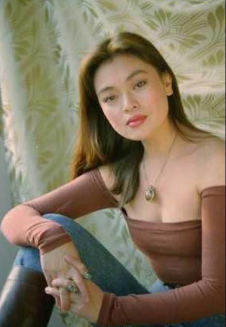 史可年轻照片,从青涩照片看她的成长轨迹