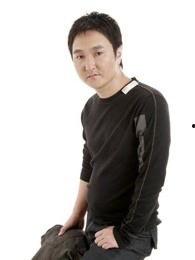 乎斯愣个人资料,才华横溢的年轻艺术家，探索多元文化的艺术之旅